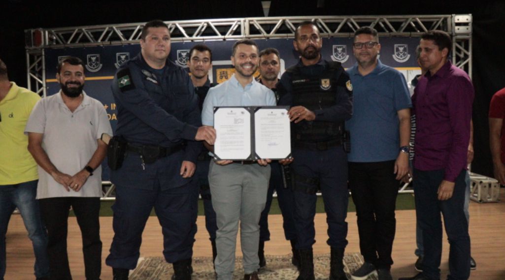 Reconhecimento Profissional: Guarda Civil de Viana tem aumento salarial de 150% em demonstração de valorização