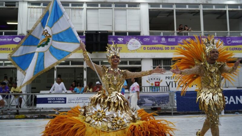 Baixo Guandu é Destaque no Desfile da Escola Independente de Eucalipto no Sambão do Povo