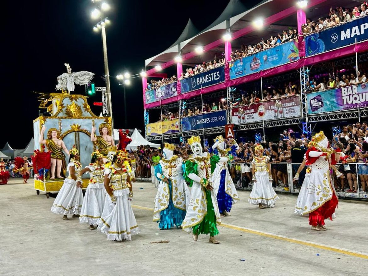 Escola Independente de Boa Vista Encanta ao Homenagear Viana no Sambão do Povo