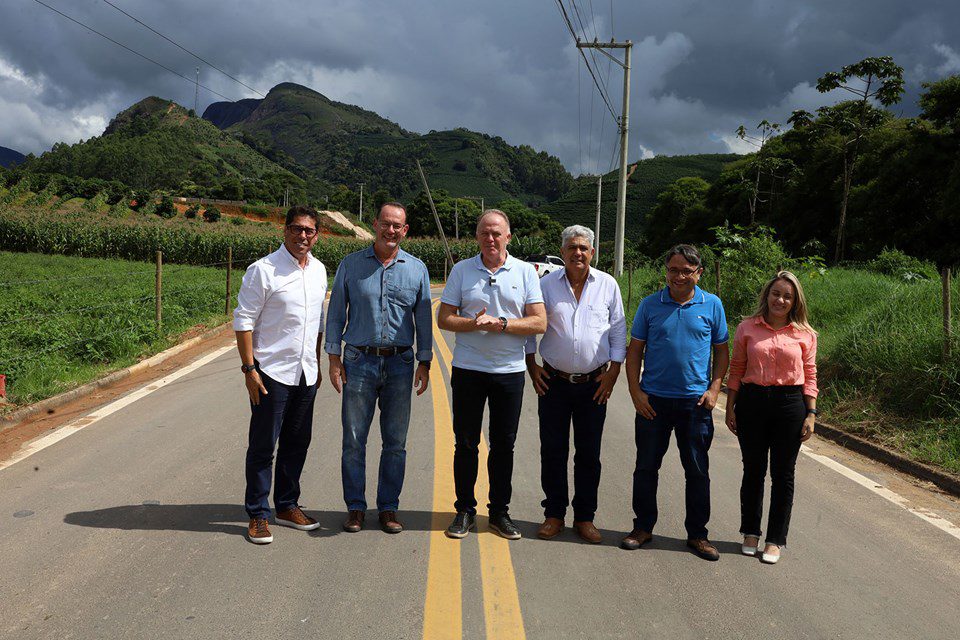 Brejetuba comemora inauguração de recapeamento asfáltico realizado pelo Governo Estado