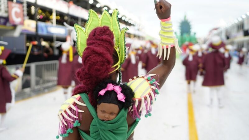 Primeira Noite do Carnaval no Espírito Santo Inicia a Maior Festa Cultural do Brasil