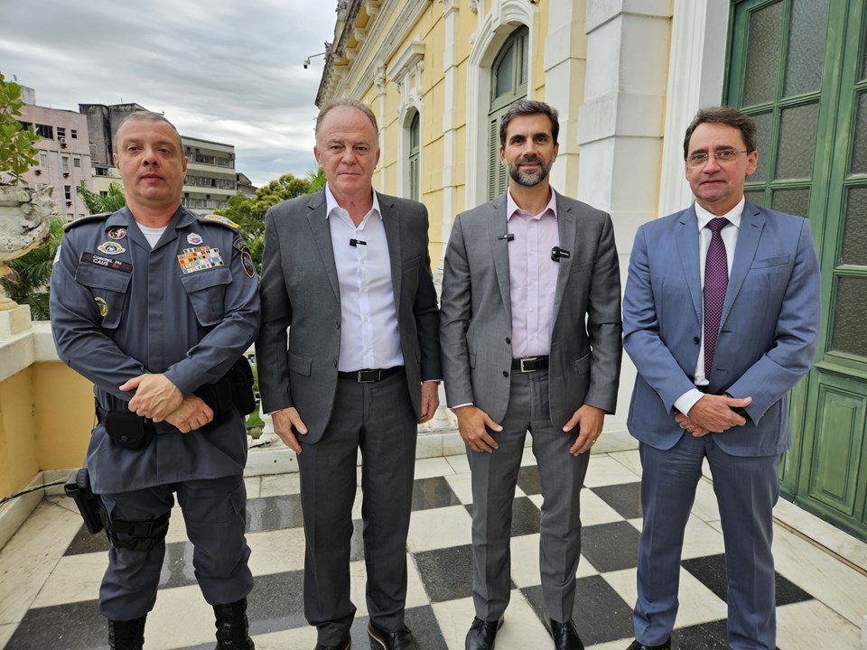 Governador anuncia convocação adicional de aprovados no concurso da Polícia Militar