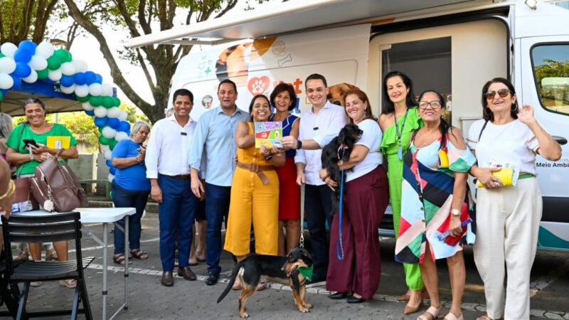 Pazolini apresenta Vetmóvel para atendimento itinerante de cães e gatos na capital