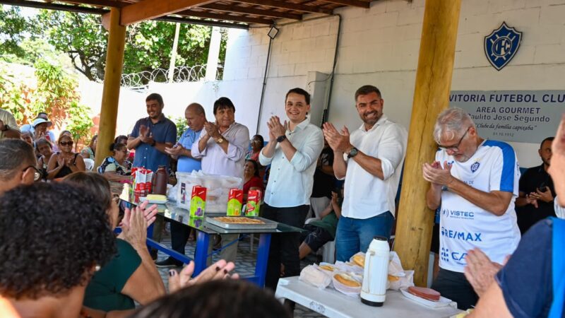 Pazolini participa de café da tarde especial com hidroginástica da melhor idade, promovendo saúde e lazer