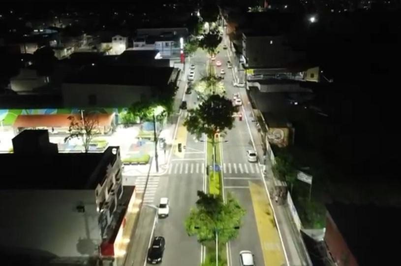 Avenida José Rato é beneficiada com a instalação de nova iluminação em LED