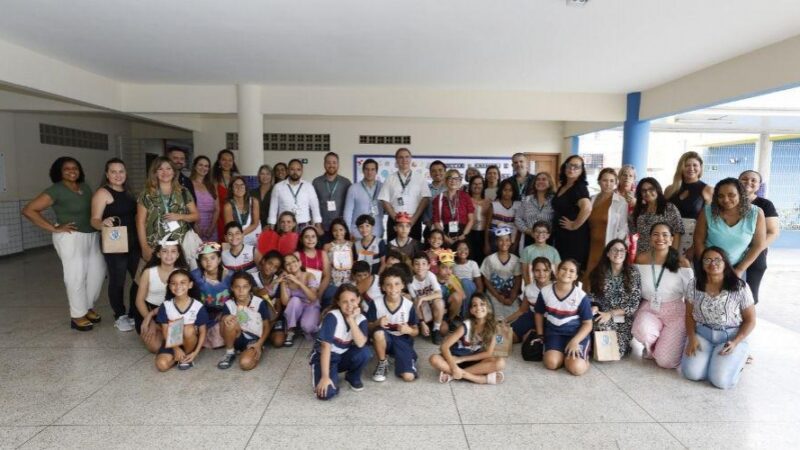 Ministros internacionais visitam escola em Vila Velha
