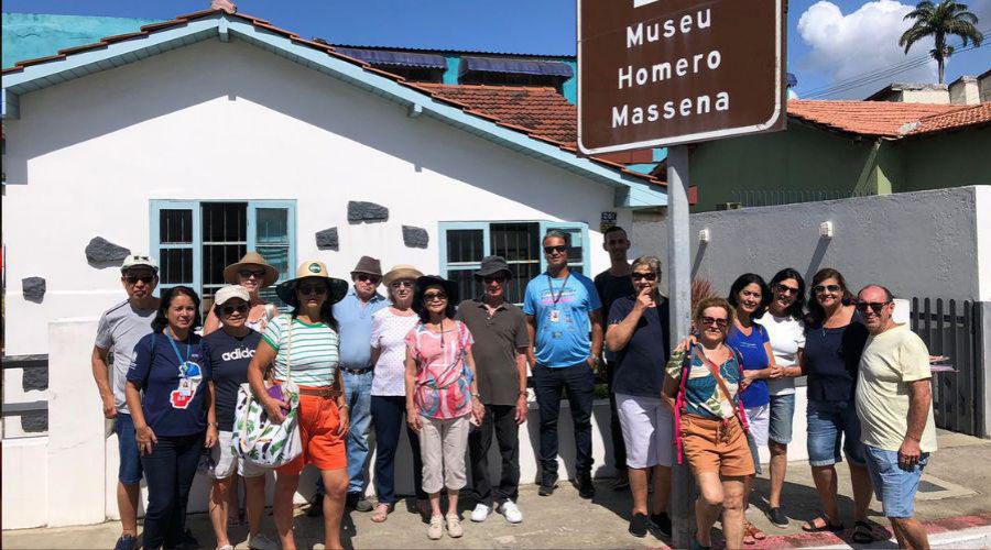 Operadora paulista traz grupo de visitantes para explorar os encantos de Vila Velha