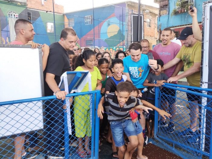 Animação e diversão na entrega do Parque Kids em Engenharia