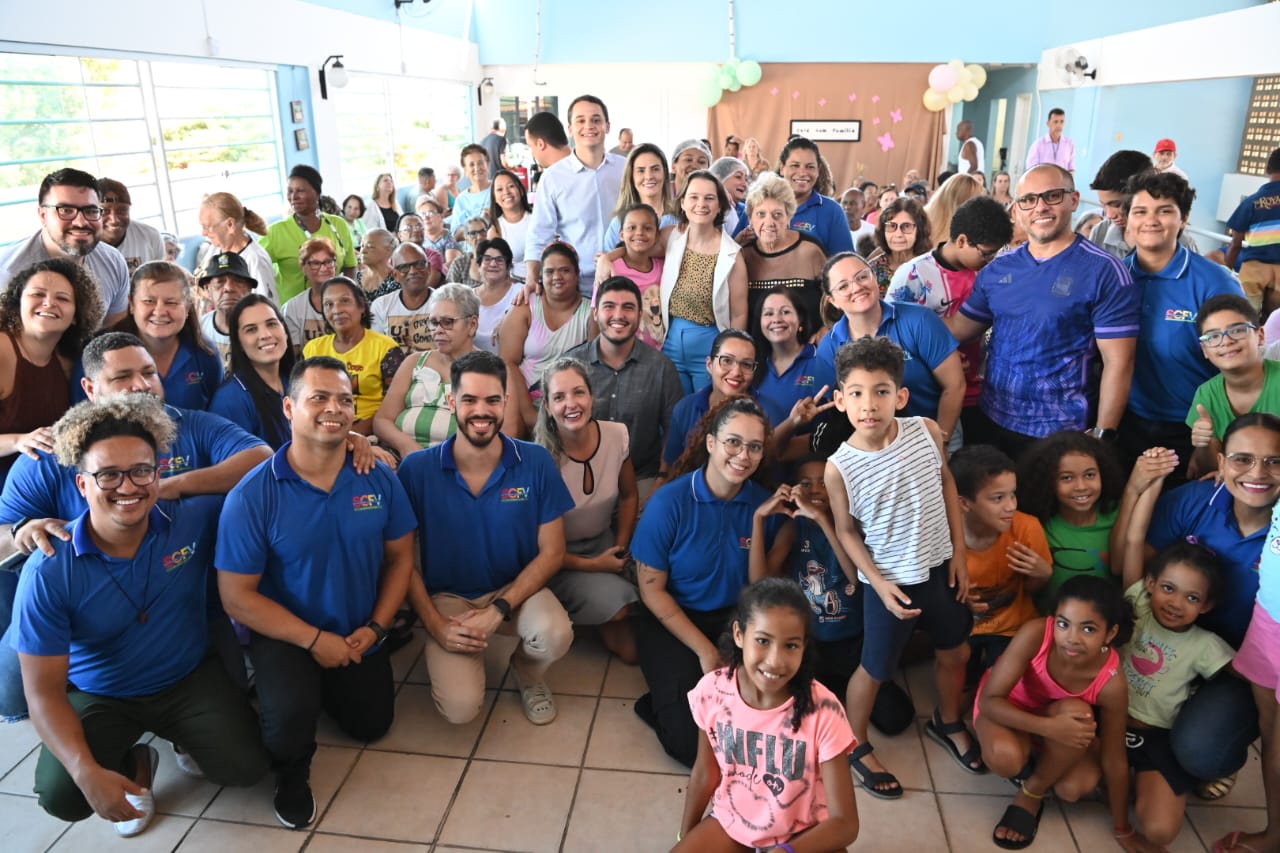 Pazolini inaugura novo espaço de convivência para adultos na região de Maria Ortiz