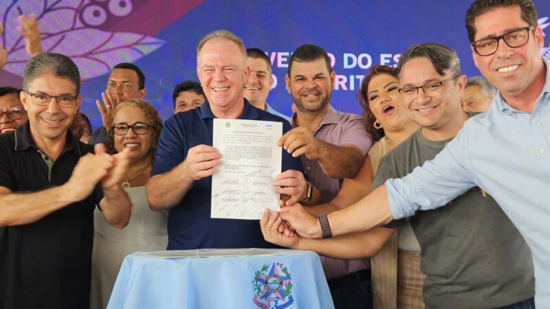 Governo inaugura serviços de saúde e anuncia reconstrução de escola em Conceição da Barra