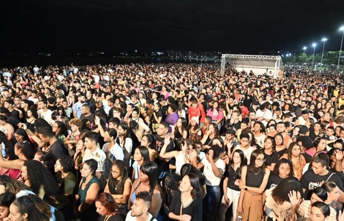 Camburi recebe 30 mil pessoas no evento Jesus Vida Verão