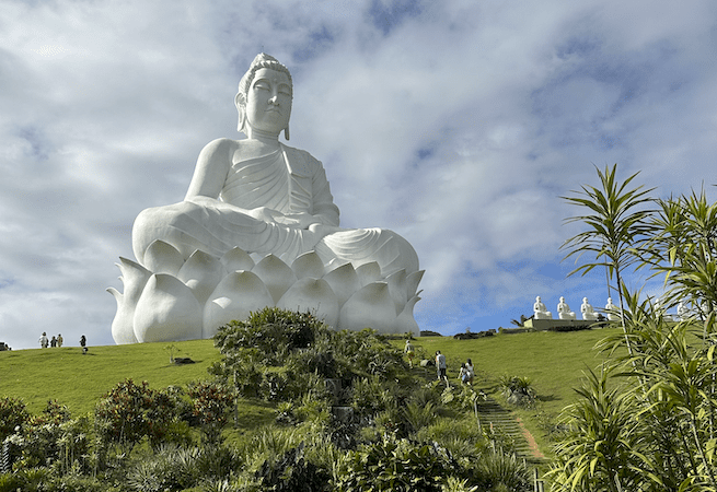 Buda gigante de Ibiraçu terá museu sensorial e café zen budista