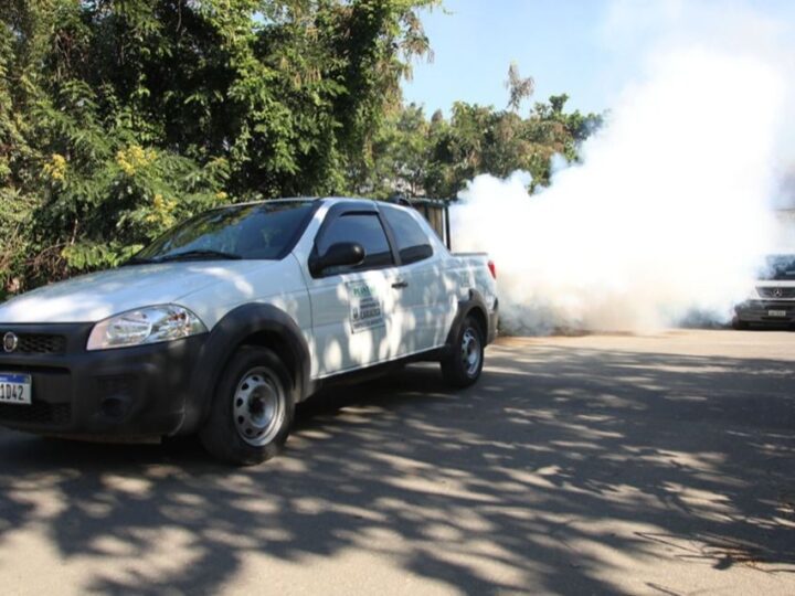 Carro fumacê passa por 29 bairros de Cariacica até a próxima sexta-feira