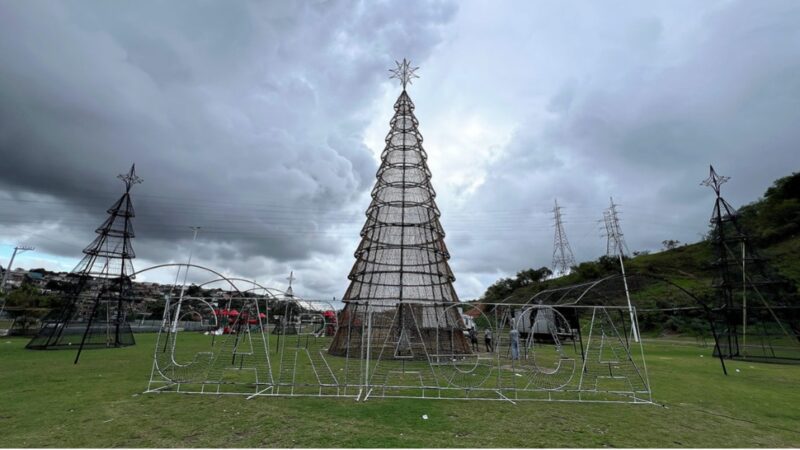 Vila de Natal em Cariacica terá árvore de 23 metros, Casa do Papai Noel e atrações inéditas