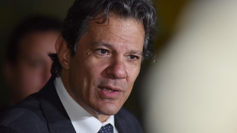 Haddad anuncia isenção de IR para quem ganha até R$ 5 mil