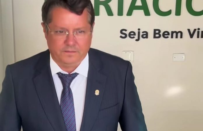 Estabilidade Política: Lelo Couto Assume Novo Mandato na Câmara de Cariacica