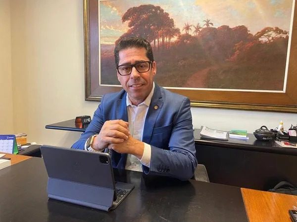 Encontro Inédito Liderado por Marcelo Santos Reúne Vereadores e Governo Estadual no Espírito Santo