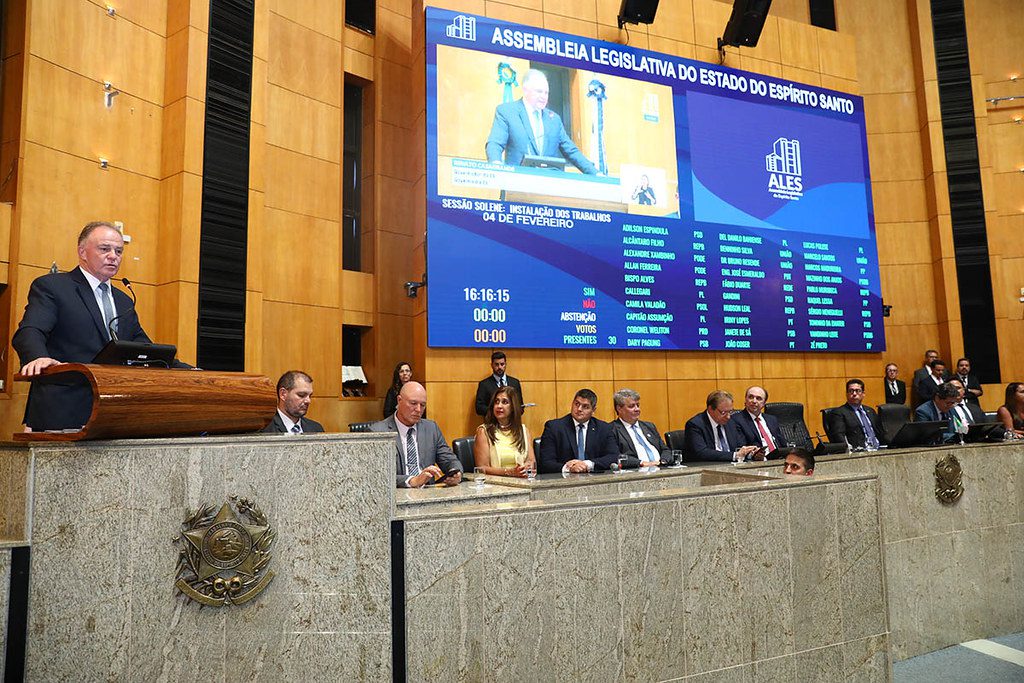 Governador, vice e chefes de Poderes marcam presença na abertura dos trabalhos legislativos