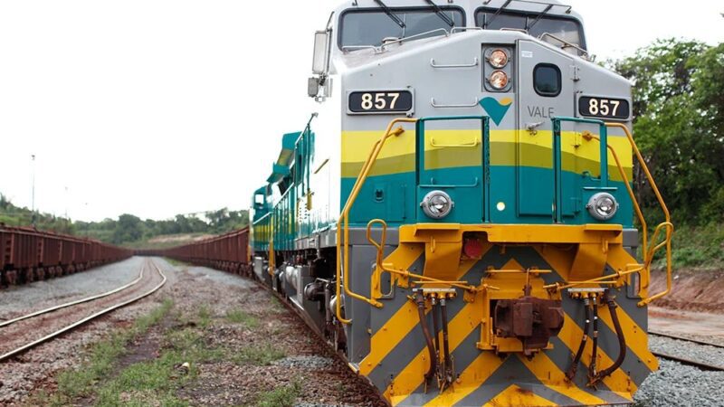 Trem de Passageiros da Estrada de Ferro Vitória a Minas Ganha Reforço com Nova Frota