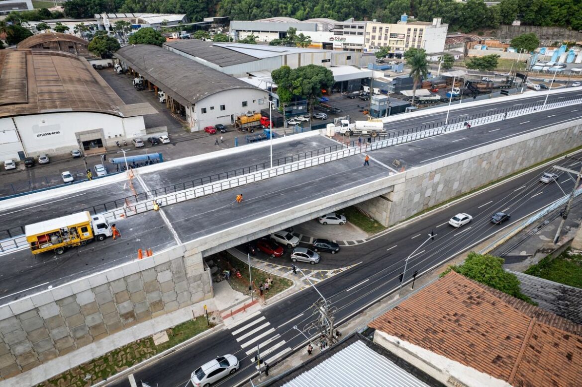 Trânsito fluindo! O Viaduto Dona Rosa é inaugurado e já facilita a vida dos motoristas!