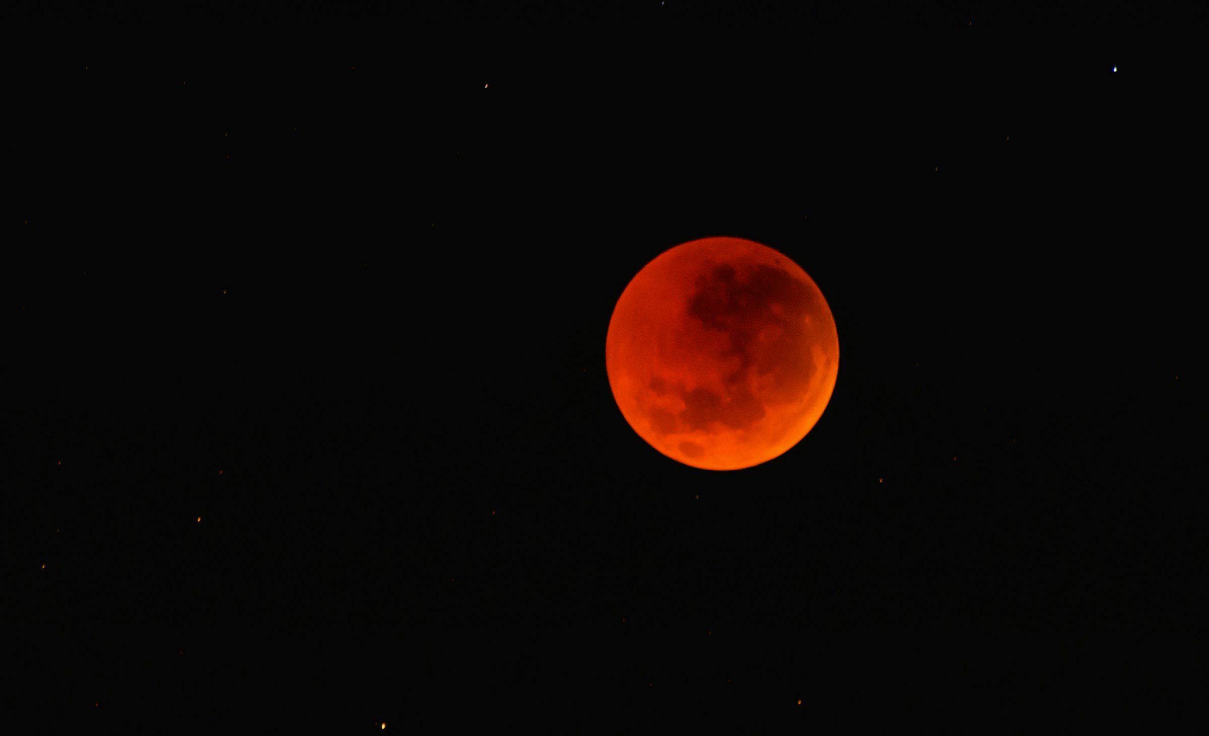 Fenômeno da “Lua de Sangue”: Como ver nesta sexta-feira (14/03)