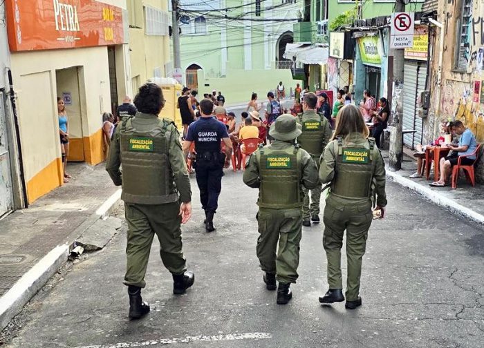 Guarda de Vitória atua em parceria com a Secretaria de Meio Ambiente para apreender caixas de som